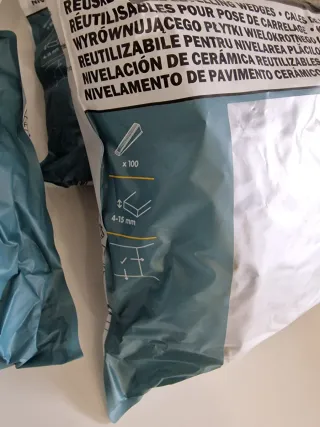 Bridas y cuñas nivelantes para azulejos