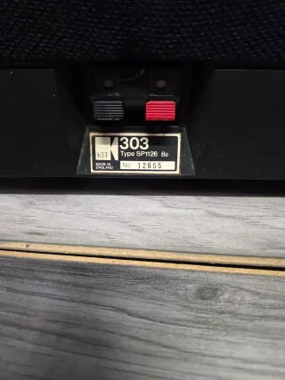 Altavoces KEF 303 Negros