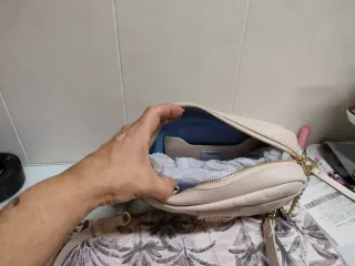 Bolso bandolera Tous beige y dorado