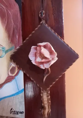 Antico quadro con rosa in porcellana anni 50