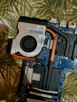 HP DV7 - 6B41EL > Ricambi Computer Portatile