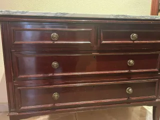 Comodino in legno e marmo