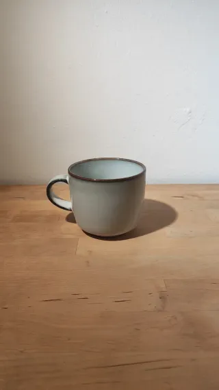 Taza Ikea cerámica gris y marrón