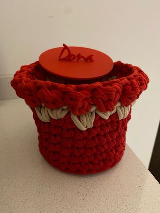 Cestino porta oggetti con coperchio