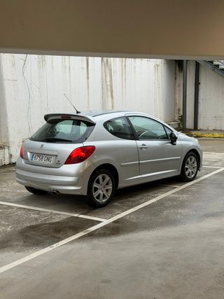 Peugeot 207 Peugeot 207 Sport 1.6 VTi 16v 120