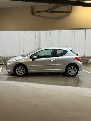 Peugeot 207 Peugeot 207 Sport 1.6 VTi 16v 120