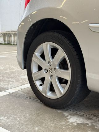 Peugeot 207 Peugeot 207 Sport 1.6 VTi 16v 120