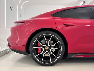 Porsche Taycan 4S 530cv