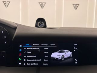 Porsche Taycan 4S 530cv