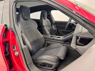 Porsche Taycan 4S 530cv