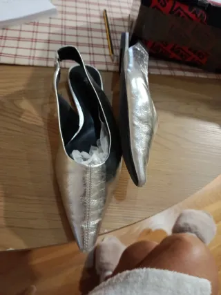 Zapatos Zara plateados slingback