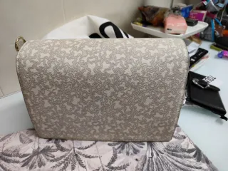 Bolso bandolera Tous beige y gris