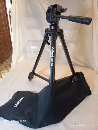 Trípode Velbon DF 60 con funda