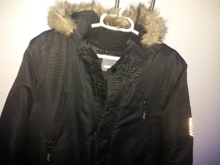 Chaquetón negro talla 12-14 años