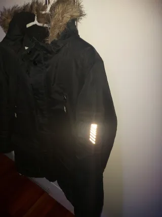 Chaquetón negro talla 12-14 años