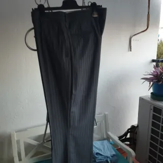 Traje de caballero Formula Joven gris talla 56