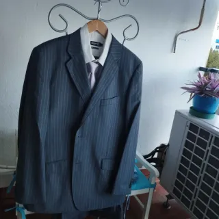 Traje de caballero Formula Joven gris talla 56