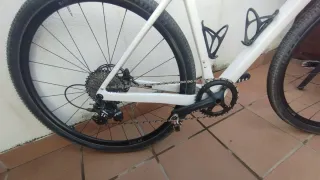 Bicicleta Gravel Talla M Blanca