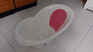Cuna de viaje y bañera para bebé