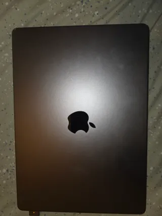 MacBook Pro 14 M2 Pro 16GB RAM 512GB SSD