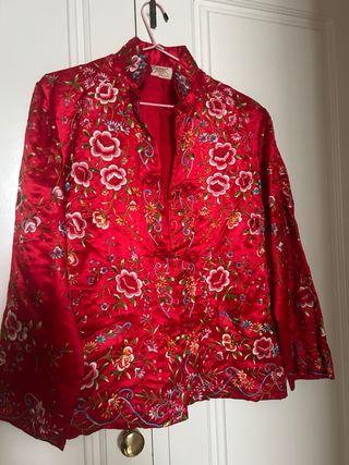 Chaqueta bordada mantón de manila fiesta boda