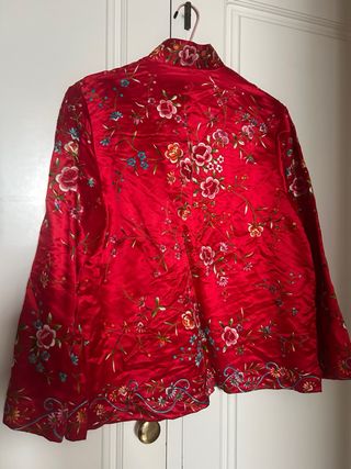 Chaqueta bordada mantón de manila fiesta boda