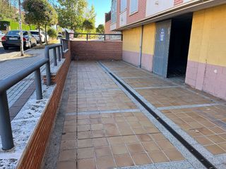 Local comercial en venta en Hervencias en Ávila