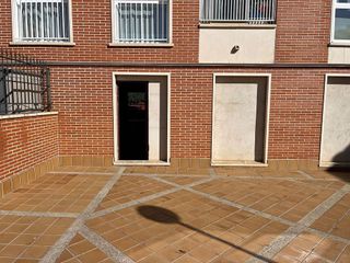Local comercial en venta en Hervencias en Ávila