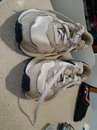 Zapatillas Nike Beige y Azul Casual