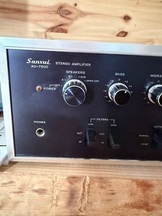 Sansui AU-7500 Amplificador