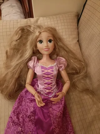 Muñecas Princesas Disney Rapunzel y Ariel 80cm