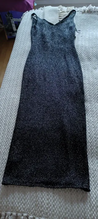 Vestido fiesta plateado Mango