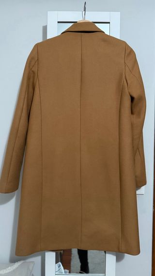 Abrigo recto camel Zara