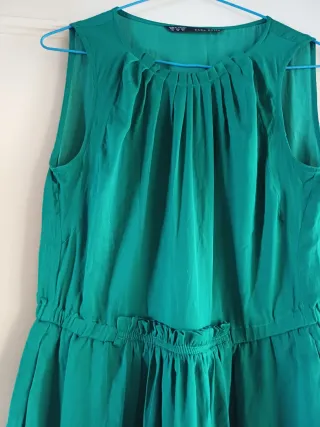Vestido verde Zara
