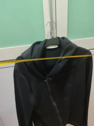 Chaqueta negra entretiempo cremallera