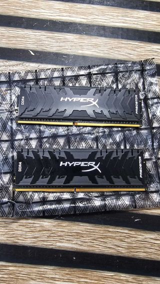2x 8GB DDR4 3200MHz HyperX Predator