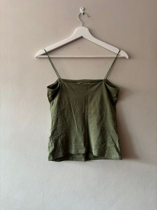 Pull and Bear Top Verde Oliva Tirantes