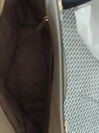 Bolso Michael Kors Beige y Dorado