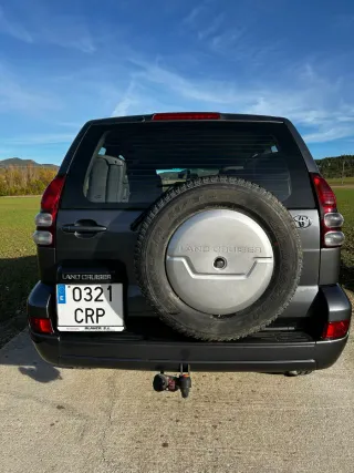 Toyota Land Cruiser 2004