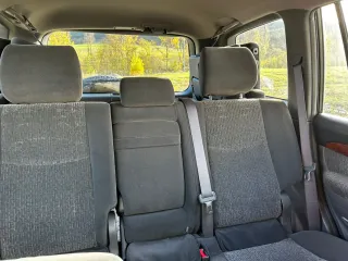 Toyota Land Cruiser 2004