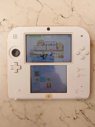 Nintendo 2DS Blanca y Roja