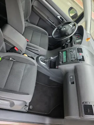 Volkswagen Touran 2012