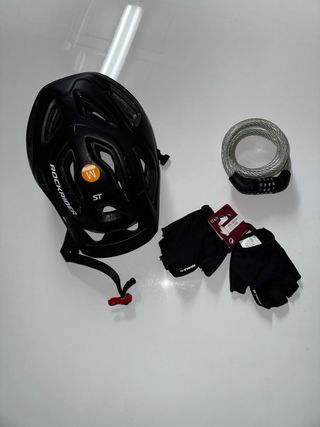 Casco M, candado y guantes bici (Sin Usar)