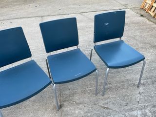 Lote de 5 Sillas Azules y Plateadas