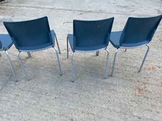 Lote de 5 Sillas Azules y Plateadas