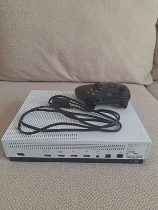 Xbox One S Blanca 500 GB + Mando
