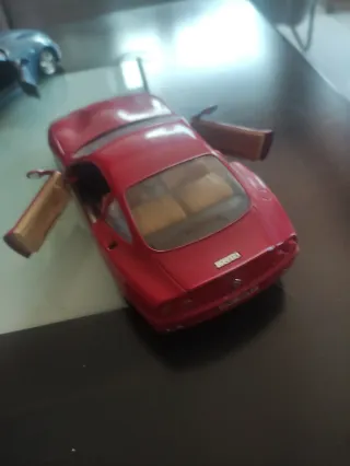 2 Coches de Colección Escala