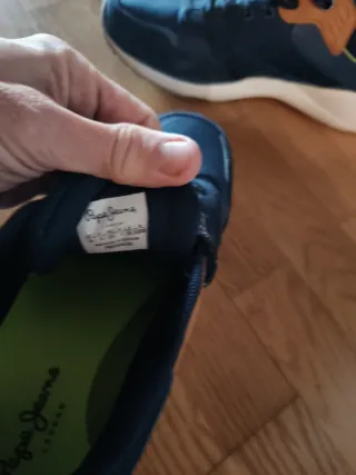 Zapatillas Pepe Jeans Azul y Beige. 44