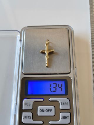 Colgante Cruz Oro 18K con Cristo