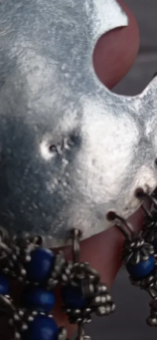 Imponentes pendientes de plata.